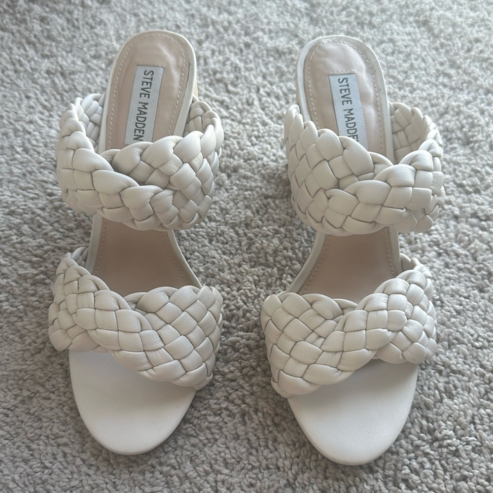 Steve Madden - Amazing sandal heel